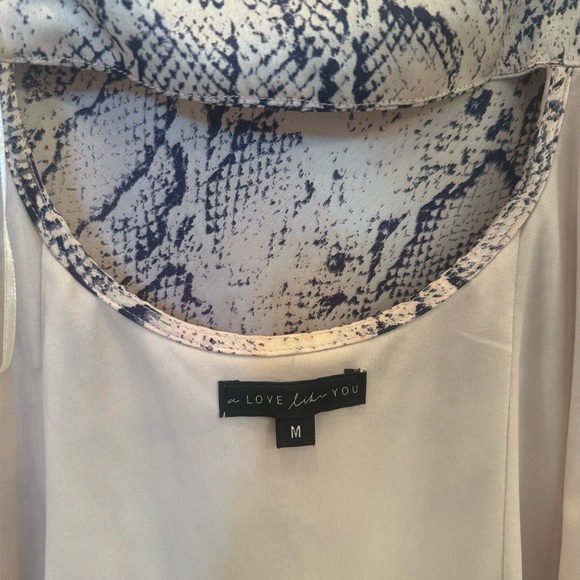 ‘A Love Like You’ M silk draped mini slipdress in unique pink w navy snake print - Picture 8 of 12